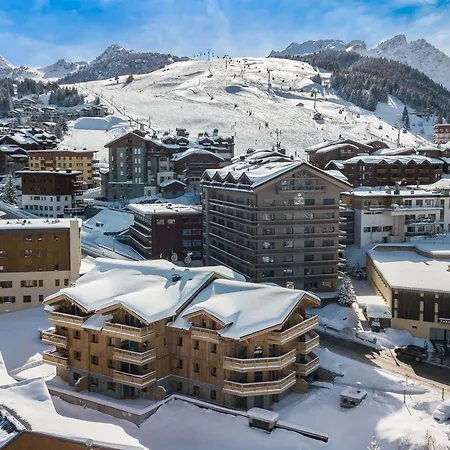 Apartment T4 A Moriond, A 100m Des Pistes, Avec Parking, Wifi Et Services Inclus - Fr-1-563-48