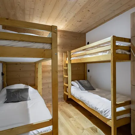 Apartment T4 A Moriond, A 100m Des Pistes, Avec Parking, Wifi Et Services Inclus - Fr-1-563-48 Courchevel