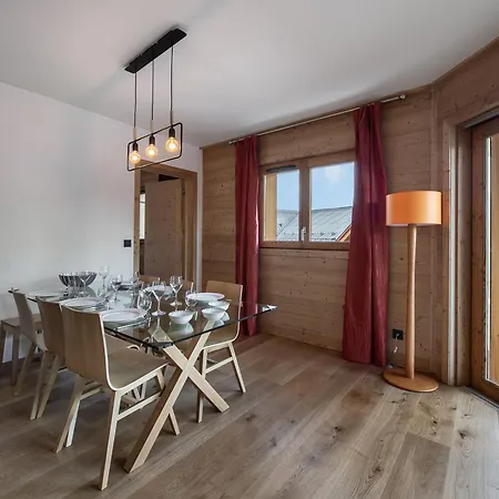 T4 A Moriond, A 100m Des Pistes, Avec Parking, Wifi Et Services Inclus - Fr-1-563-48 Courchevel